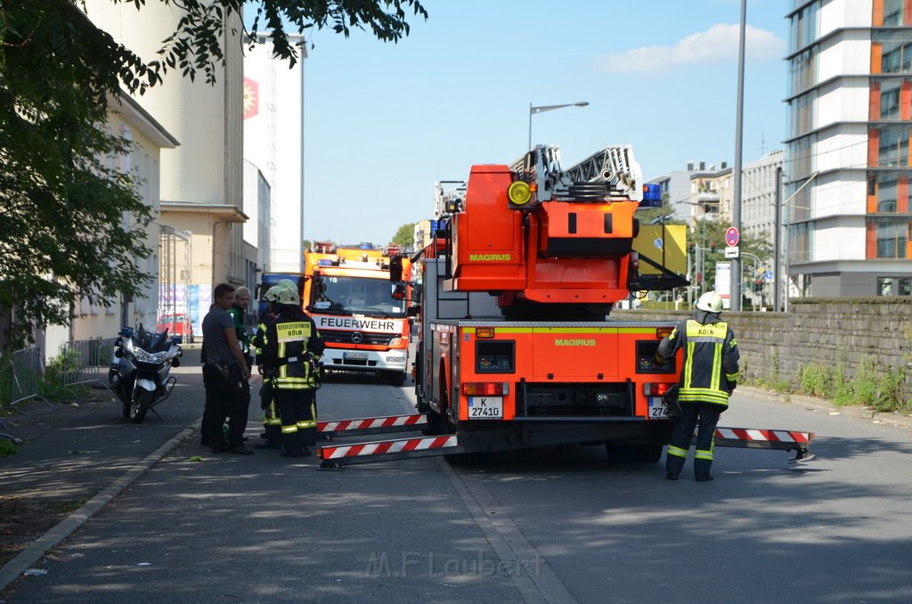 Feuer Koeln Deutz Siegburgerstr P15.JPG